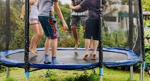 Trampoline et accessoires de jardin